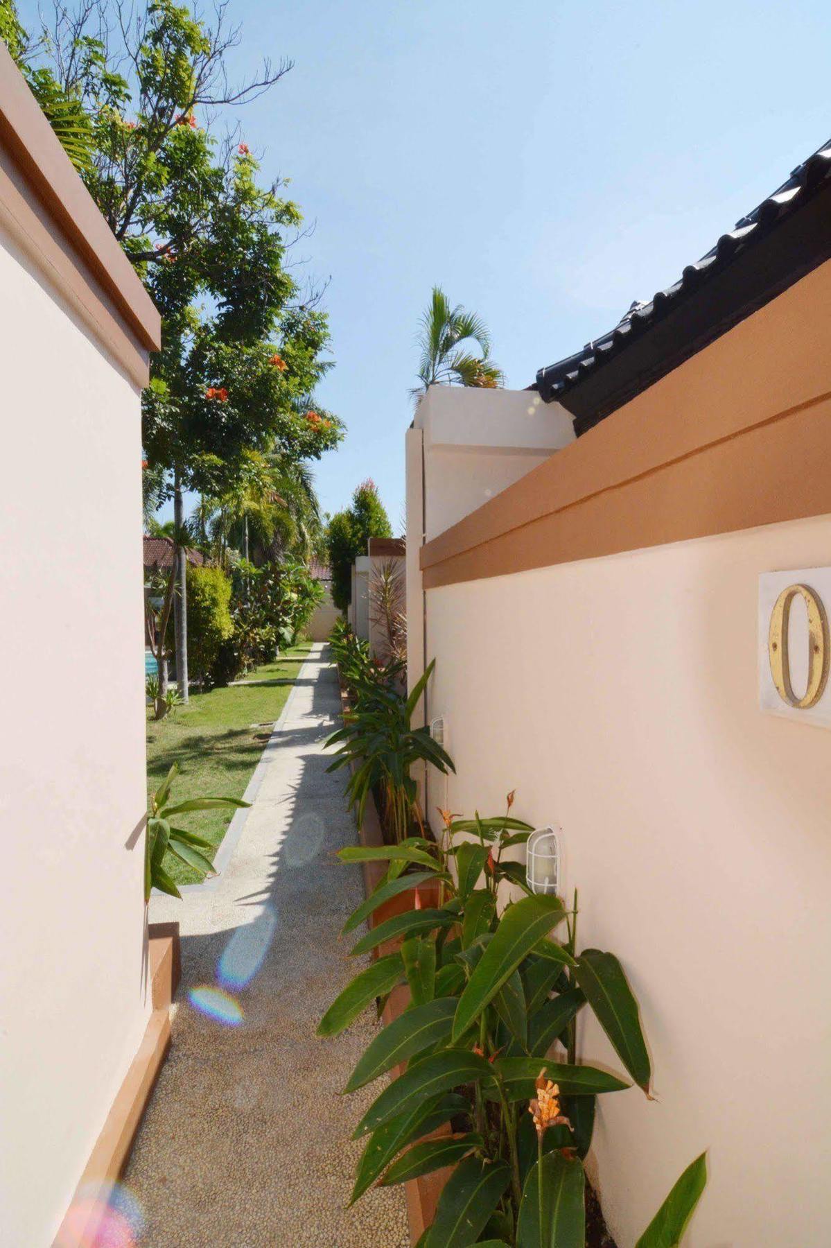 Kutaville Seminyak  Luaran gambar